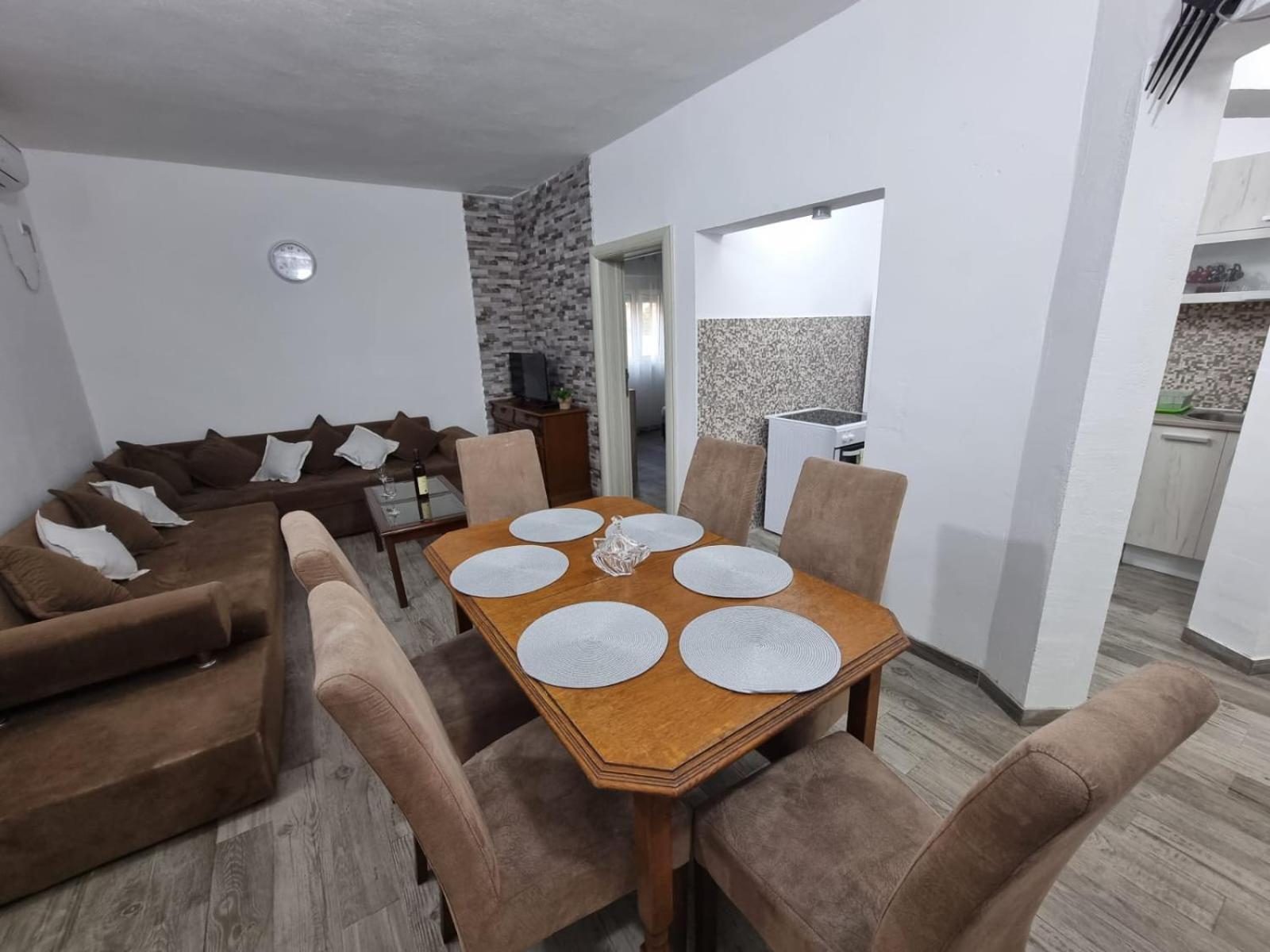 Apartments Vukmarkovic Сутоморе Екстер'єр фото