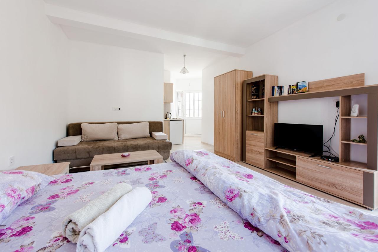 Apartments Vukmarkovic Сутоморе Екстер'єр фото